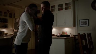 Hey, Elena, you sure you
wanna take that much? - The Vampire Diaries