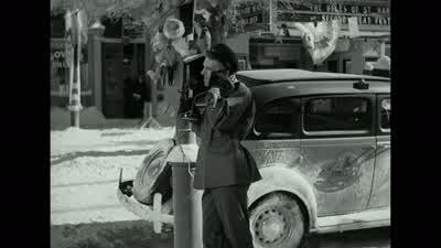 Oh hey Ernie Look at thatIt's gonna snow again - It's a Wonderful Life