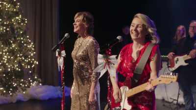 Hey everyone, we are so blessedto be here - Rock N' Roll Christmas
