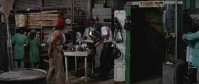 Hey, excuse me.
Where's the toilet? - Up in Smoke
