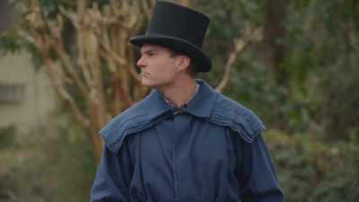 Hey, Father Joe,
can you come here? - Welcome to Flatch
