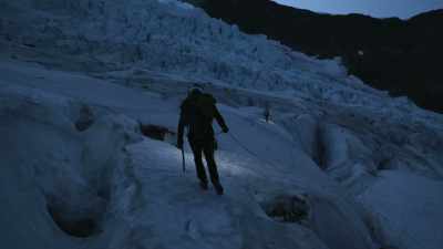 Hey, Fitzy.
What's up, buddy? - The Devil's Climb