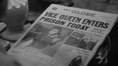 Hey, Foley, wait till
Kitty Stark sees this. - Caged