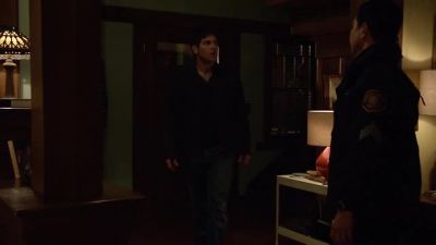Hey.
(GASPS) - Grimm