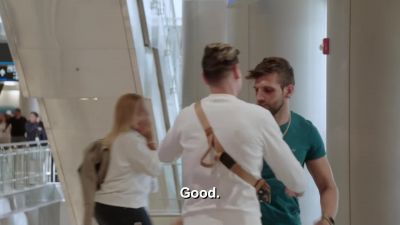 - - Hey, Georgi. - Darcey & Stacey