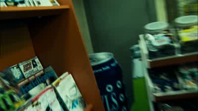 - Hey, get down! - Cloverfield