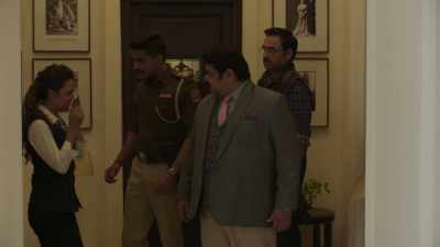 Hey, girl! - Murder Mubarak