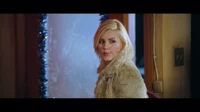 - Hey, girls. - Love Actually