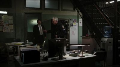 - Hey, good night, Sarge.
- Night. - Person of Interest