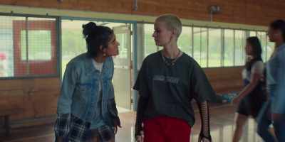 -Hey, good pass, mate.
-Thanks. - Heartbreak High