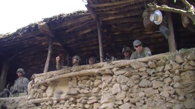 Hey, we got 45 seconds to a bomb drop. - The Hornet's Nest