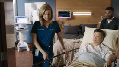 Hey, you got this, Mom. - The Resident