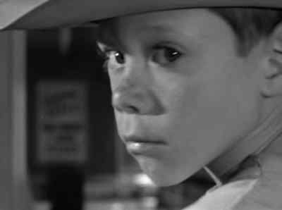 -Hey you gotta feed it.
-What? - Alfred Hitchcock Presents