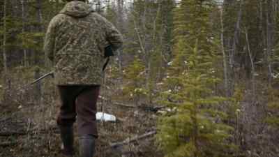 HEY, GRIZ.
COMING IN. - The Last Alaskans