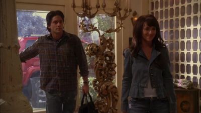 Hey, guys.Everything ok? - Ghost Whisperer