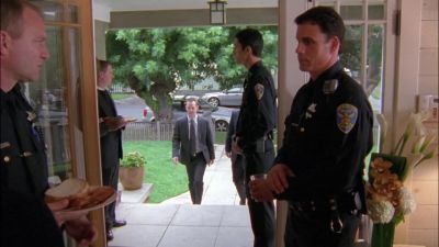 - Hey, guys.
How you doing, man? - Monk