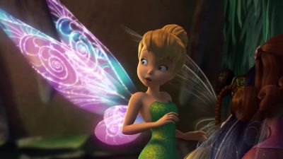 Hey, guys, I can't see! - Tinker Bell and the Pirate Fairy