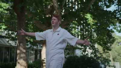 Hey, guys! I'm over here. Come get me. - The Unlisted