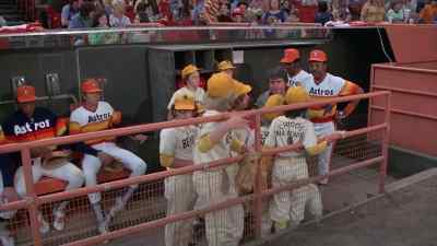 Hey, you guys. Look at Tanner. - The Bad News Bears in Breaking Training
