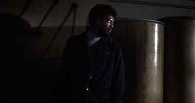 Hey, you guys!
lt's Seth, man! Split! - Black Gunn