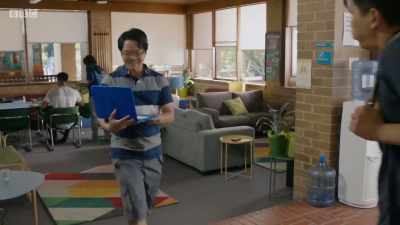 Hey, guys. What?! - Ronny Chieng: International Student