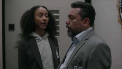 Hey, you have to give a little - The Rookie: Feds