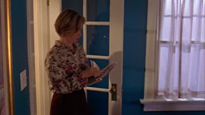 Hey, have you seen the paper? - Smallville