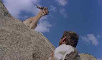 Hey, he's doing it. - Mysterious Island
