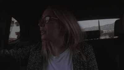 Hey, hey driver. Stop the car, quick. - Bikini Hackers