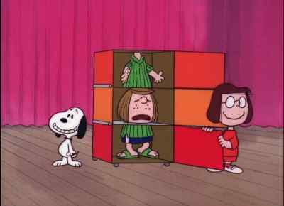 Hey, hey. Get me out of this. - It's Magic, Charlie Brown