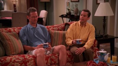 Hey, hey, here's a funny thing. - Two and a Half Men