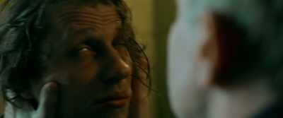Hey! Hey! Hey! Are you with me?
Look at me. - Boundless