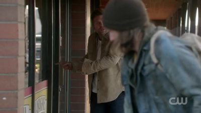 Hey, hey, hey. Aren't we going inside
the restaurant there to... - Supernatural