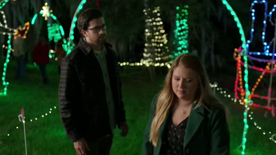 Hey, hey, hey, hey, hey.
What happened? - My Southern Family Christmas