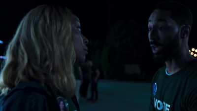 - Hey, hey, hey,
I know it's weird, - Horror Noire
