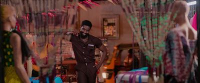 Hey, hey, hey!
Ladi, accept his proposal, please. - Christmas in Lagos