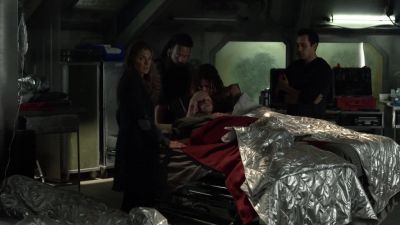 Hey, hey, hey. - The 100