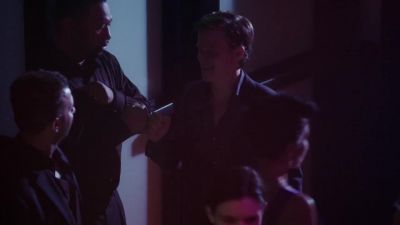- Hey.
- Hey. How you doing? - Person of Interest