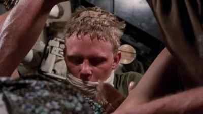 Hey, hey. I can see it.
I can see his head. - The Big Red One