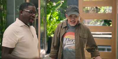 -Hey, hey. Look, man.
-I mean-- - Vacation Friends 2