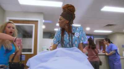Hey! Hey, is my kid in here?
She broke her arm or something. - AJ and the Queen