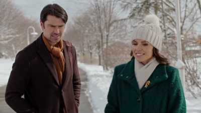 Hey.
- Hey. - Christmas Plus One