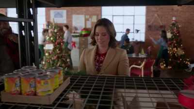 -Hey.
Hey. - Sister Swap: Christmas in the City