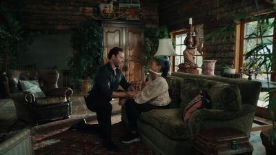 Hey, hey. - Vacation Home Nightmare