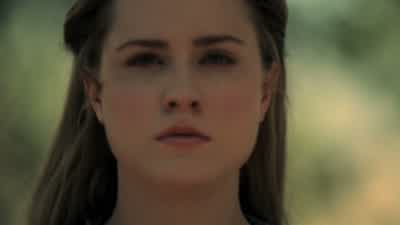 Hey. You must be cold. Take that. - Thank you. - Sure. - Westworld