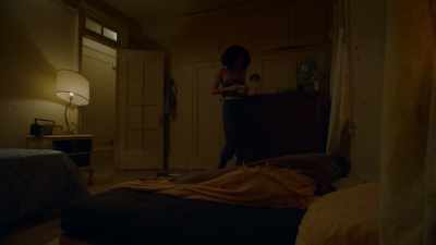 Hey. Hey. - Pose
