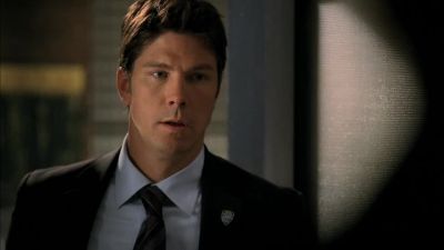 - Hey.
- Hey. - Castle