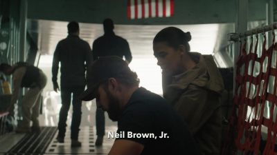 -Hey.
-Hey. - SEAL Team