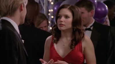 - Hey.
- Hey. - One Tree Hill