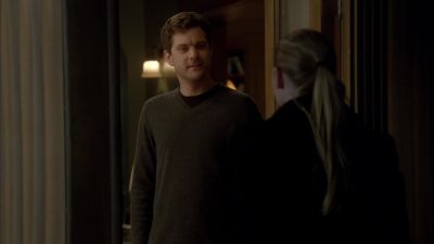 - Hey.
- Hey. - Fringe